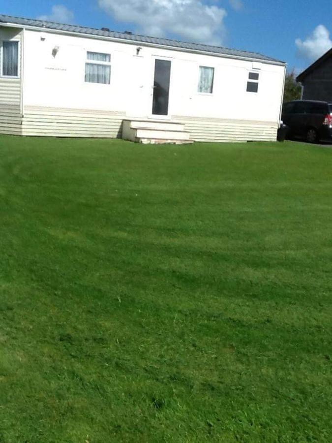 Rhosfeillion Static Caravan Apartment Клангефни Екстериор снимка